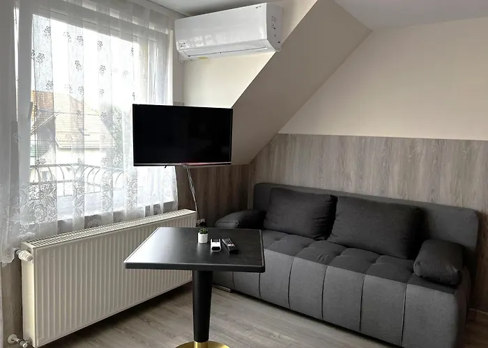 Apartment Revesz