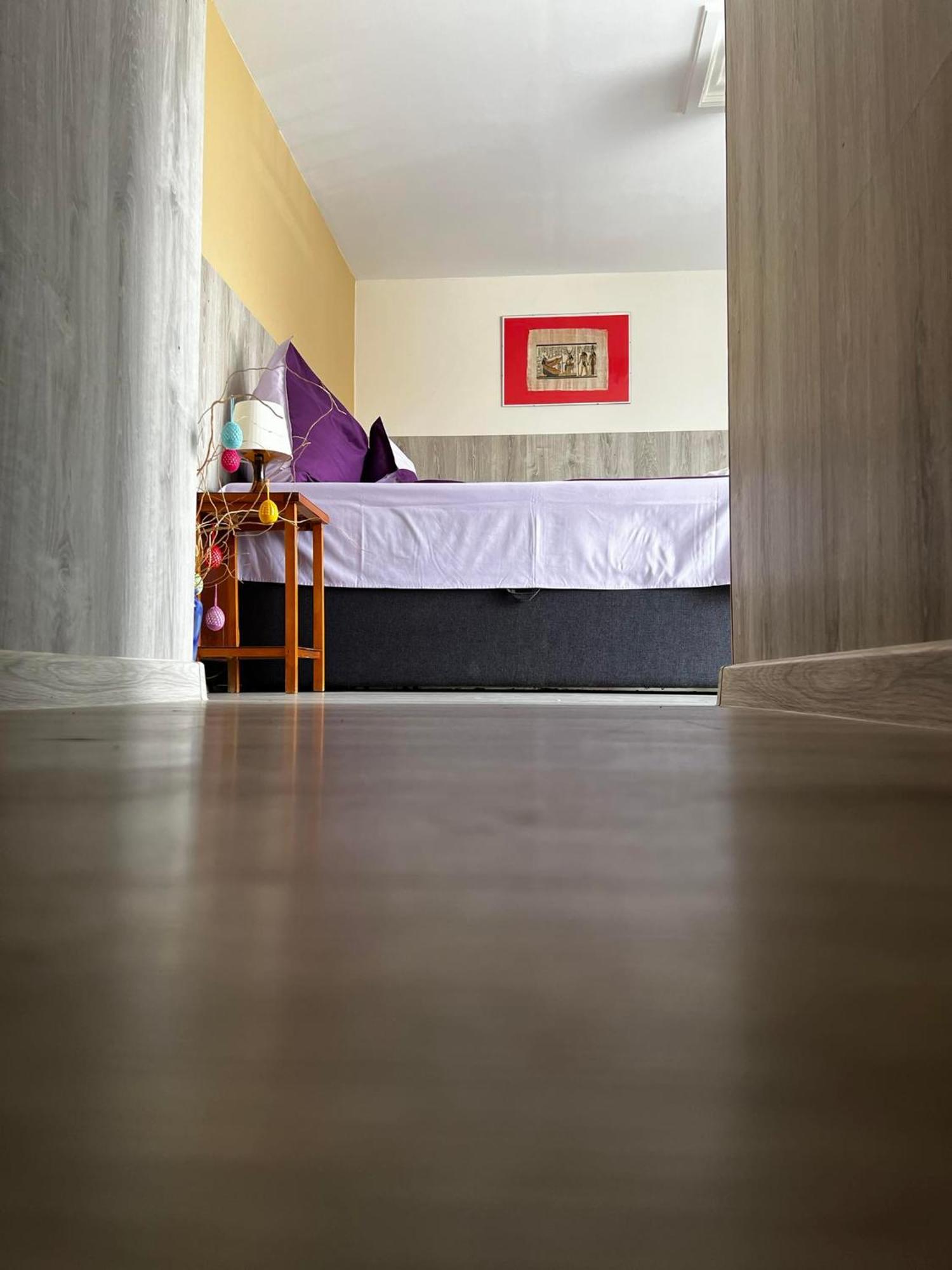 Revesz Apartment *